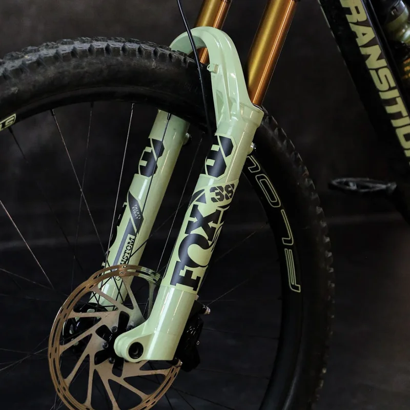 ridebicycles2246182